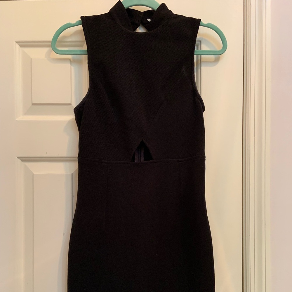 URBAN OUTFITTERS keyhole little black dress